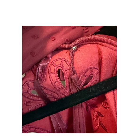 Style and Co Red Embroidered Swiss Dot Blouse 1X - Picture 7 of 8